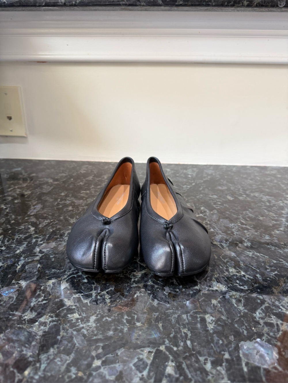 Maison Margiela black Tabi ballet flats size 38EU/7.5 US W